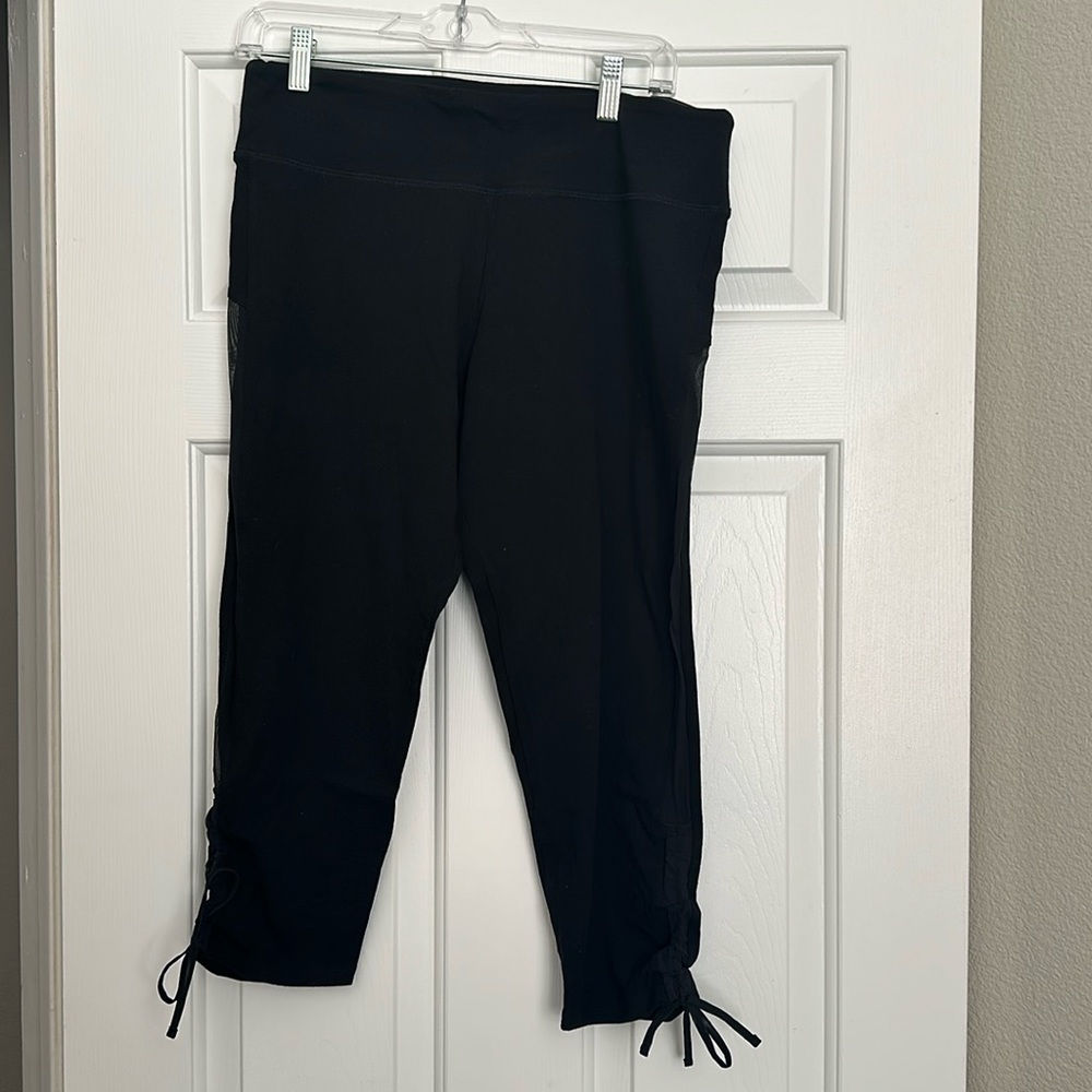 Victoria Sport black Leggings Wmns Size Large